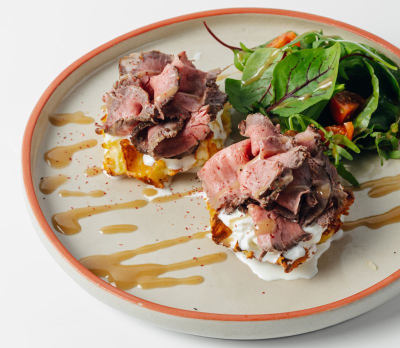 Драники-вафли с ростбифом